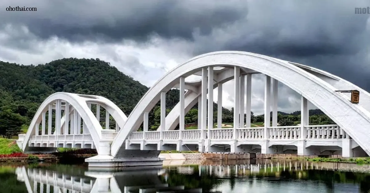 สะพานท่าชมภู